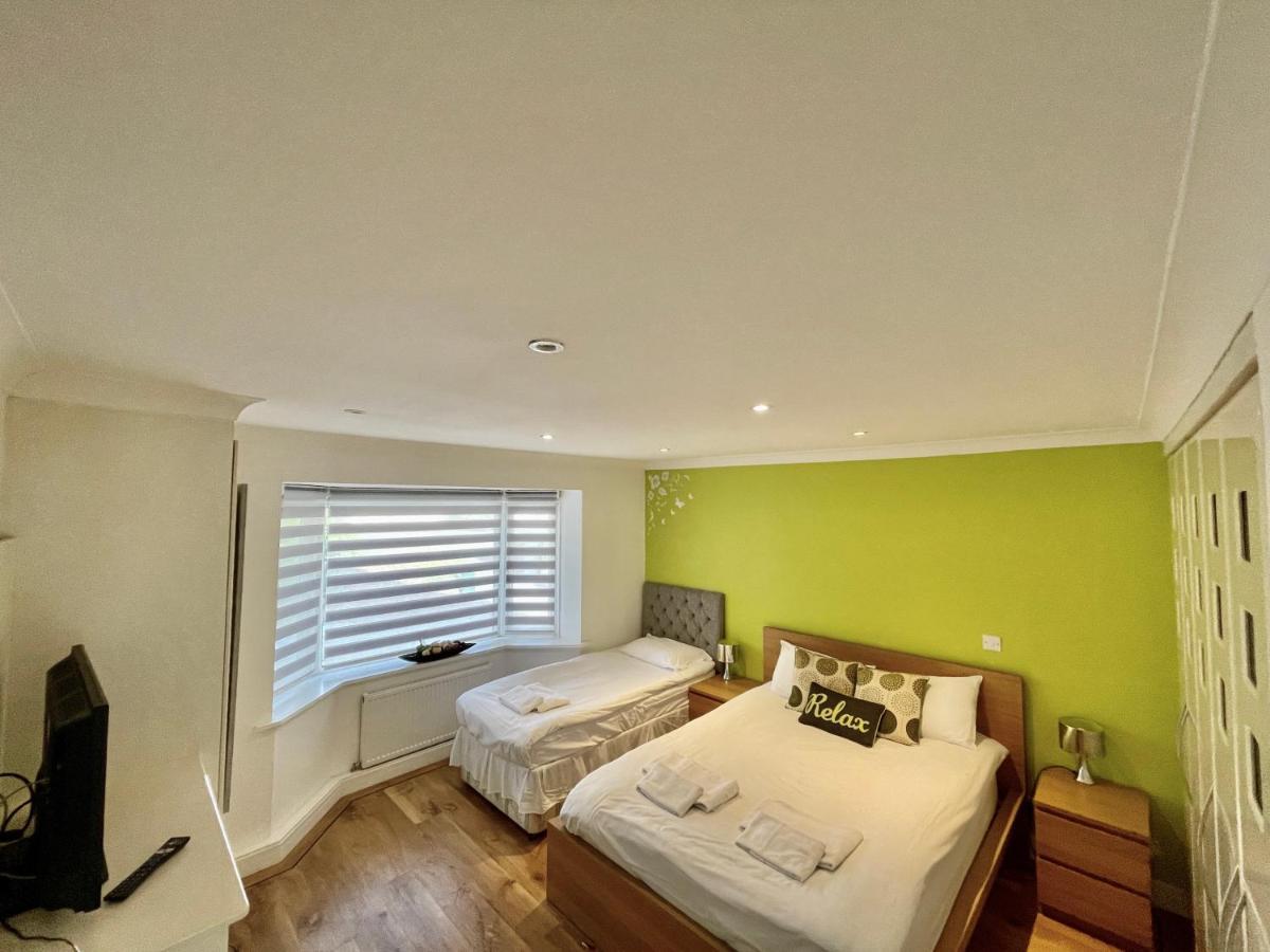 Four Corners Hot Tub & Sauna * Ferndown